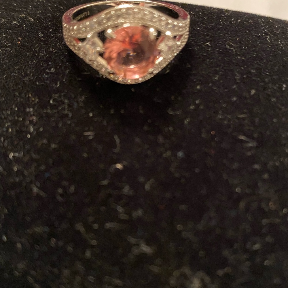 Ring - Picture 2 of 4